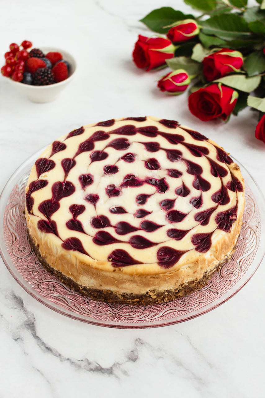 Hearty Valentine's cheesecake 45º whole