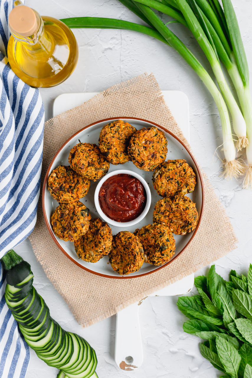 vegan zucchini & carrot fritters flatlay central